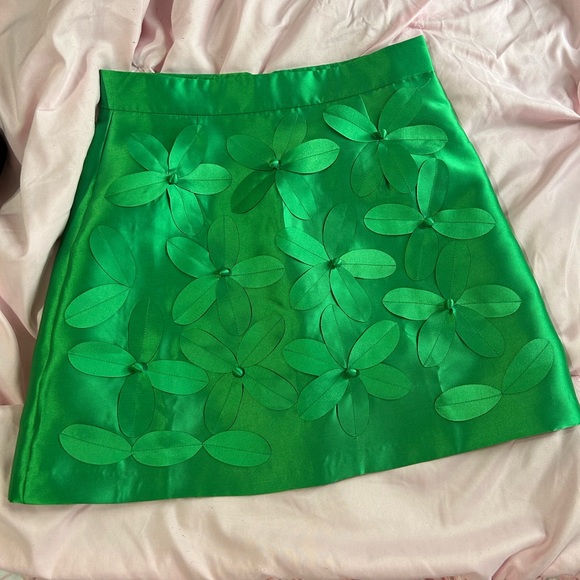 Green floral skirt with shorts - Picture 6 of 7